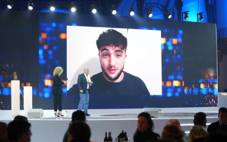 Inoxtag, Youtuber et streamer